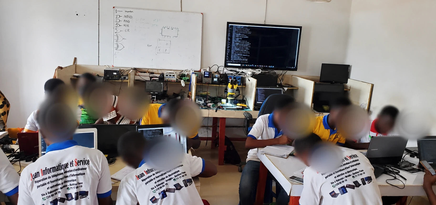 Salle de formation pratique J.I.S